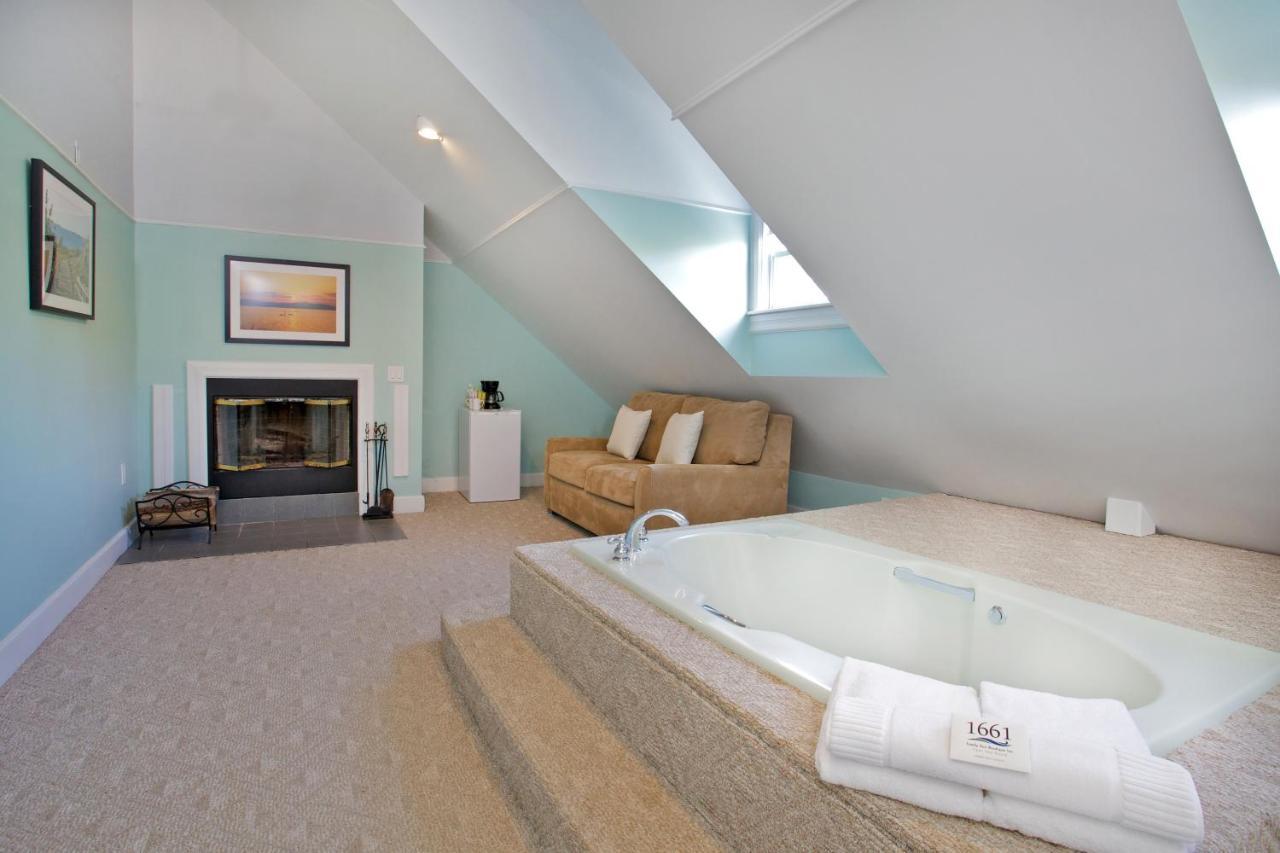 The 1661 Inn New Shoreham Bagian luar foto